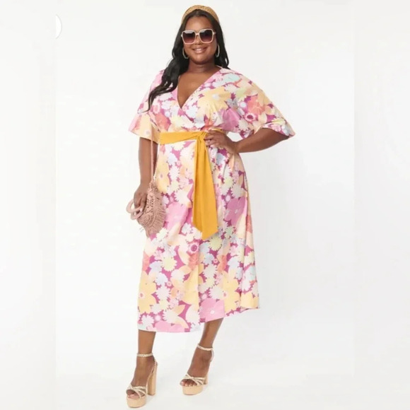 🦋B2G1🦋UNIQUE VINTAGE x SMILEY Purple Smiley Floral PLUS Wrap Dress NWT | 2XL | - Picture 1 of 7